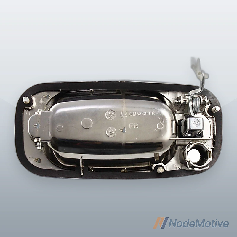 Door Handle For 1999-2006 Chevrolet Silverado 1500 Front Right Chrome w/Keyhole