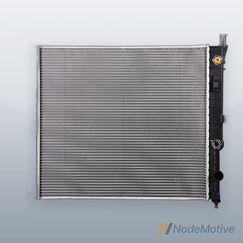 Radiator For Mercedes Benz ML Class 98-02 ML320 99-01 ML430 02-05 ML500 V6 V8