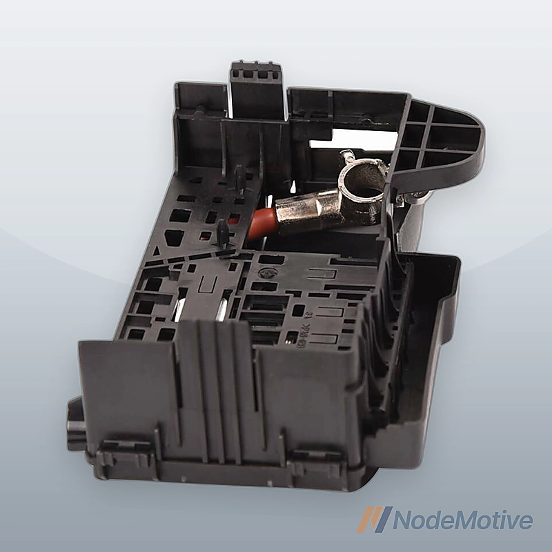 Fuse Box with Battery Terminal For 2011-2016 Chevrolet Cruze 1.4L 1.8L